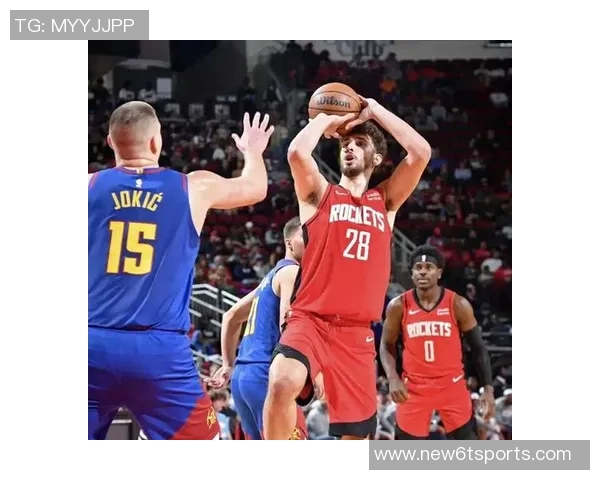 火箭队训练氛围愉快亚当斯谢泼德申京欢声笑语共度时光