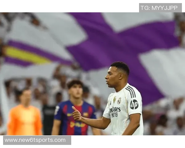 姆巴佩场边怒斥裁判四官要求专注比赛不应分心他人 姆巴佩场边怒斥裁判四官要求专注比赛不应分心他人