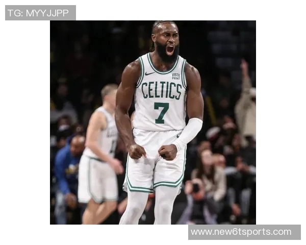 杰伦布朗轻松发挥9投5中贡献15分7篮板4助攻展现全能实力 杰伦布朗轻松发挥9投5中贡献15分7篮板4助攻展现全能实力