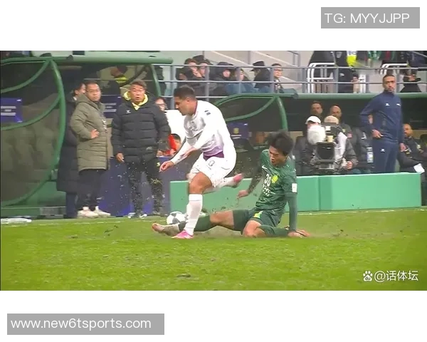 国安队明天下午适应场地训练拉米罗与塞鸟将出席新闻发布会 国安队明天下午适应场地训练拉米罗与塞鸟将出席新闻发布会