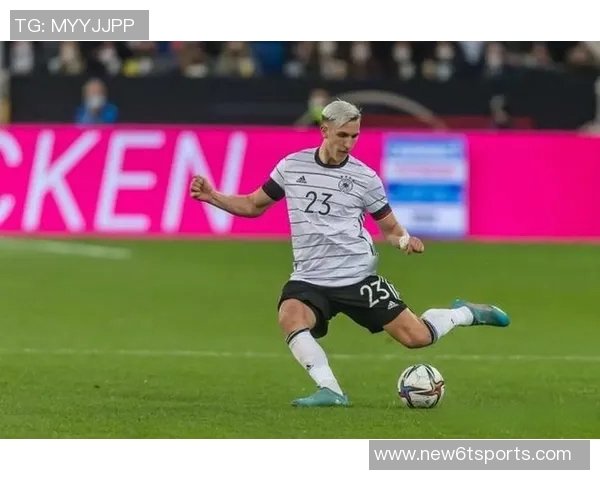 施洛特贝克谈霍芬海姆表现出色缩小与其他球队差距的信心增强 施洛特贝克谈霍芬海姆表现出色缩小与其他球队差距的信心增强