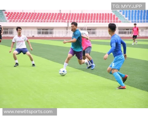 中乙球员参与业余赛事引发争议北碚队参赛资格遭质疑 中乙球员参与业余赛事引发争议北碚队参赛资格遭质疑