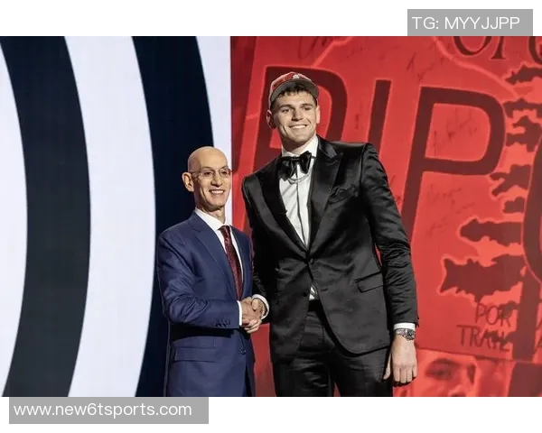 克林根表现平平仅得2分却抢下9篮板球队需更多贡献